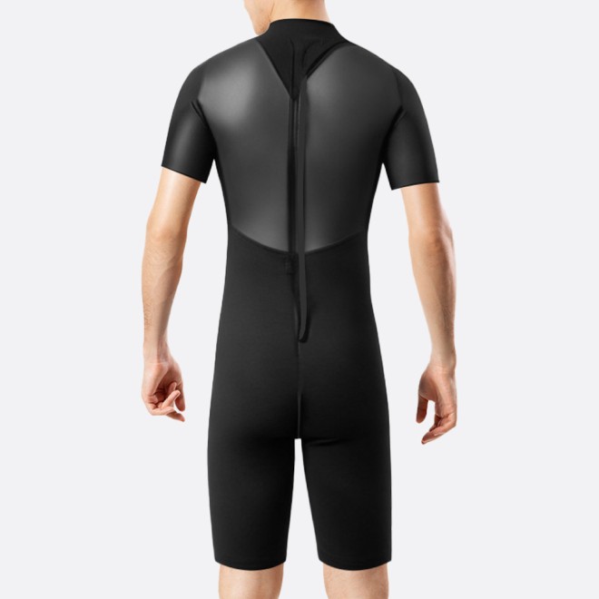 Comfortable and flexible stretch men's short wetsuit