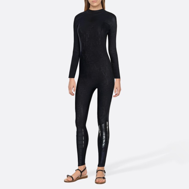 Comfortable and stretchy women's full-body wetsuit