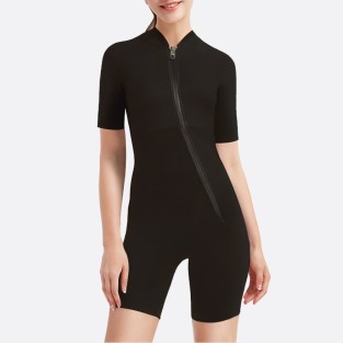 Black front zipper women's short-sleeved wetsuit