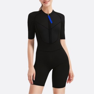 Women's short-sleeved wetsuit with black stitching