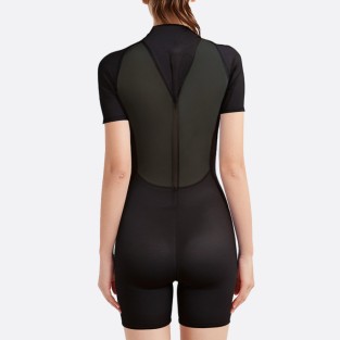 Comfortable fit stretchy women's short sleeve wetsuit